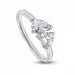 Load image into Gallery viewer, 2.50 Carat Heart Shape Toi Et Moi Moissanite Ring in Yellow Gold