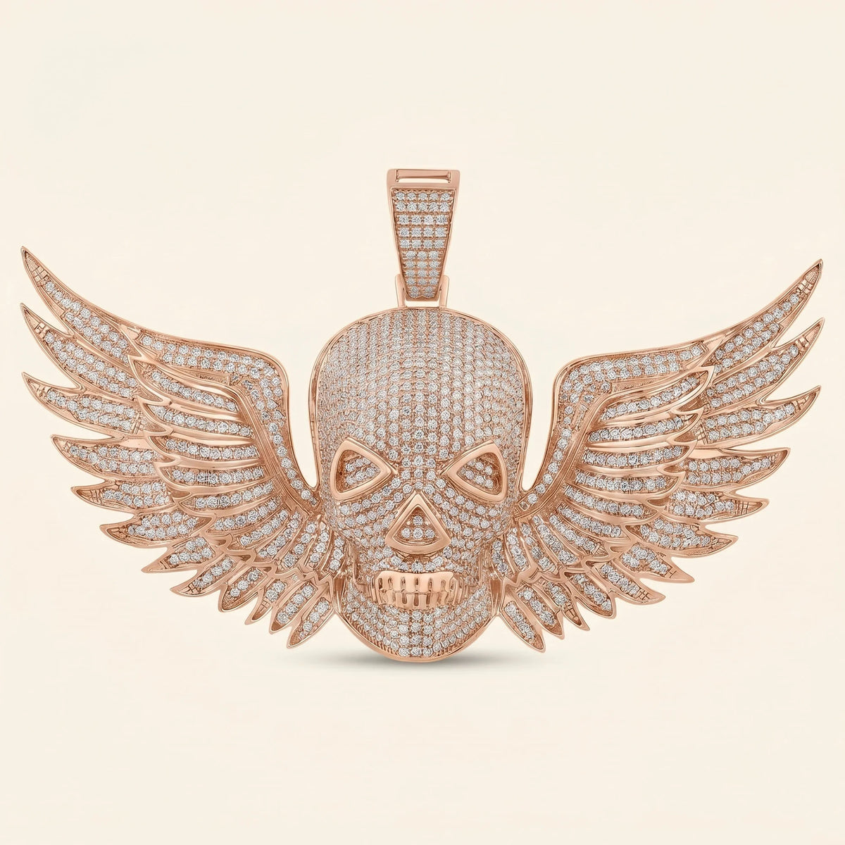 Round cut fly skull pendant