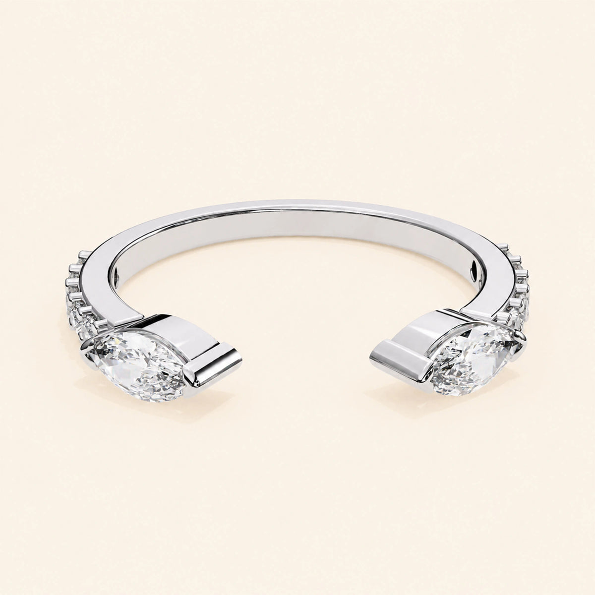 Front view of toi et moi wedding band