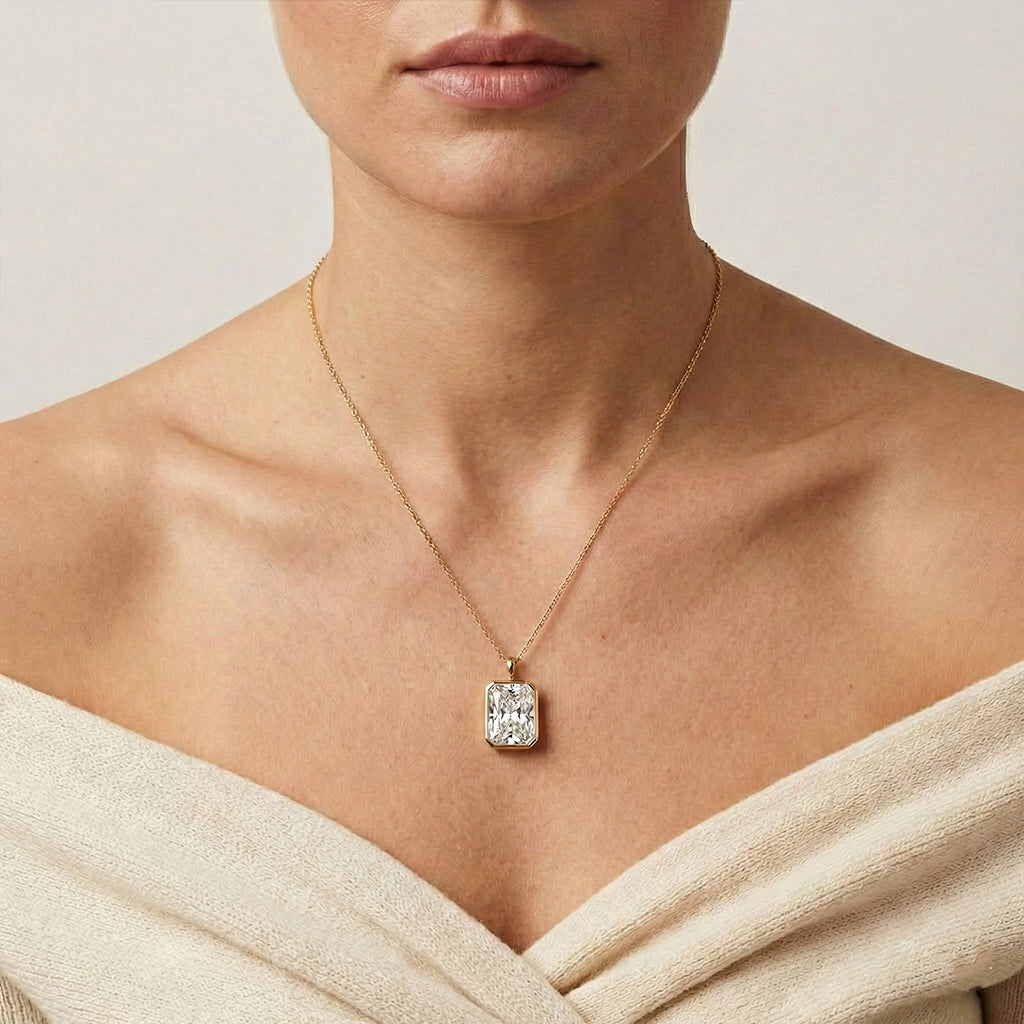 Moissanite pendant
