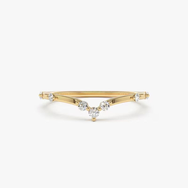 0.70 Carat Round Shape Moissanite Curved Wedding Ring In Yellow Gold