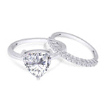 Load image into Gallery viewer, 2.40 Carat Trillion Cut Moissanite Bridal Set Ring In White Gold
