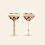 Load image into Gallery viewer, Boucles d'oreilles carrées clous avec sertissage plat
