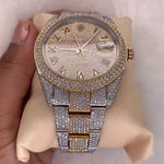 Load image into Gallery viewer, Close Up View Of moissanite-diamond-watch
