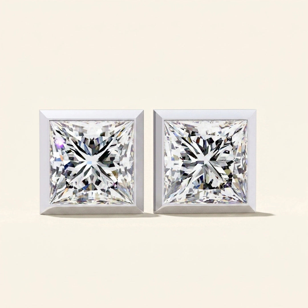 Boucles d'oreilles carrées clous avec sertissage plat