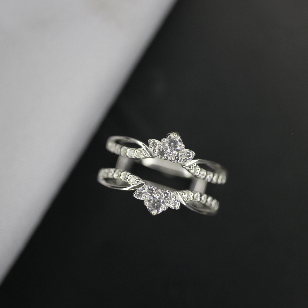Curved Moissnaite ring