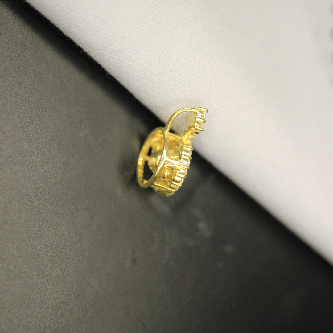 Moissanite halo pendant