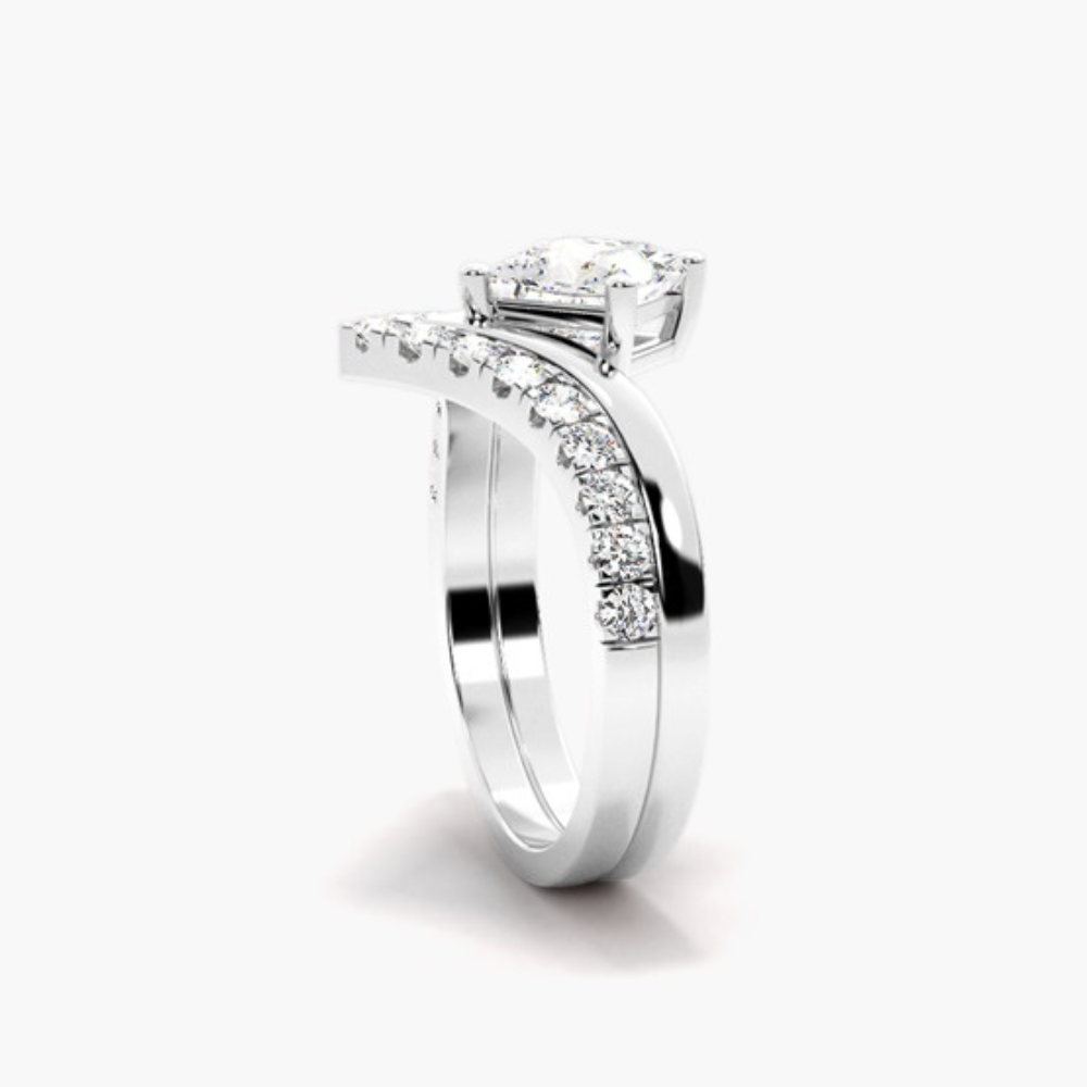 1.20 Carat Princess Shape Curved Moissanite Bridal Set Ring in Yellow Gold