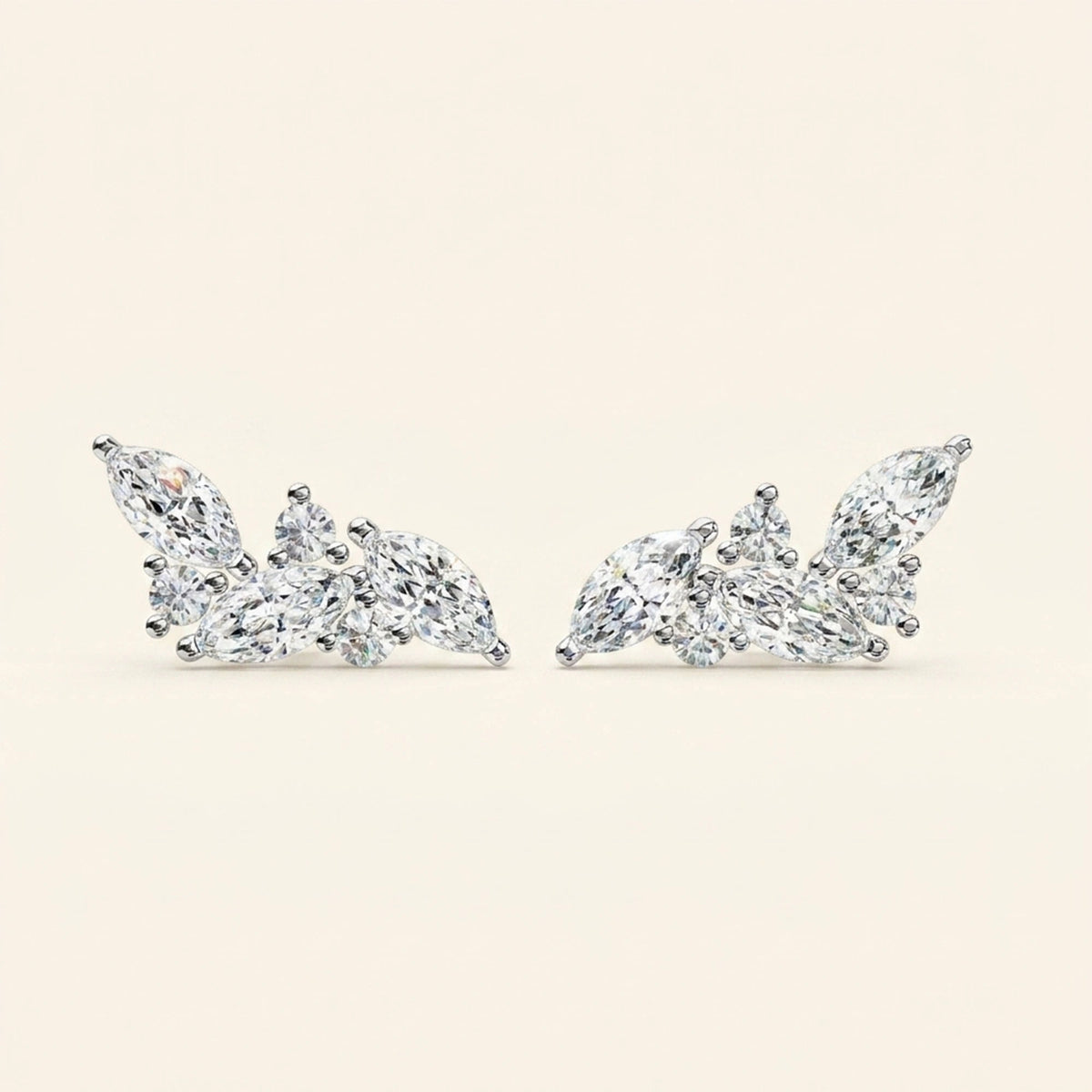 Boucles d'oreilles clous grappe marquise